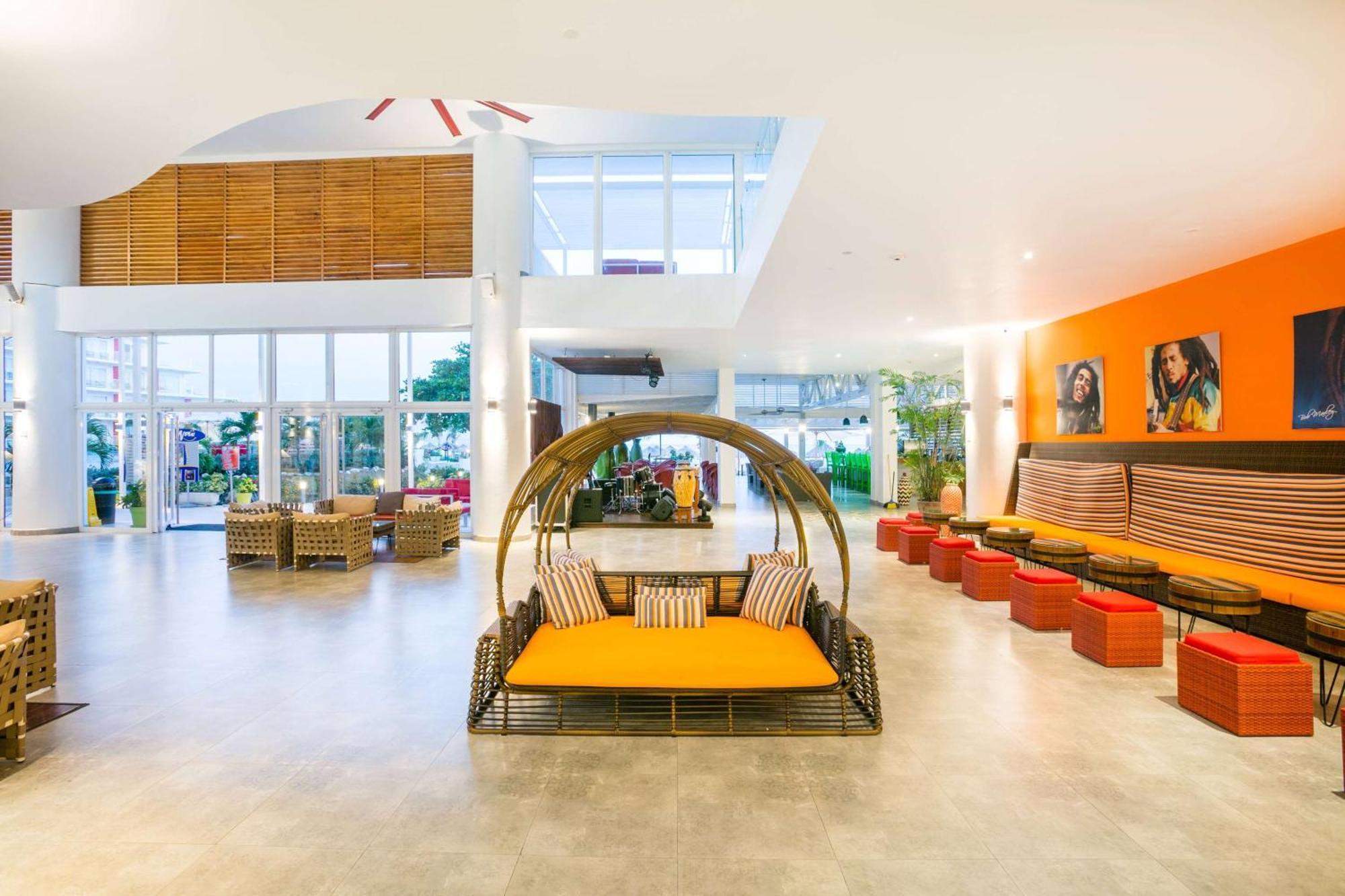 Grand Decameron Cornwall Beach, A Trademark All-Inclusive Resort Montego Bay Exteriér fotografie
