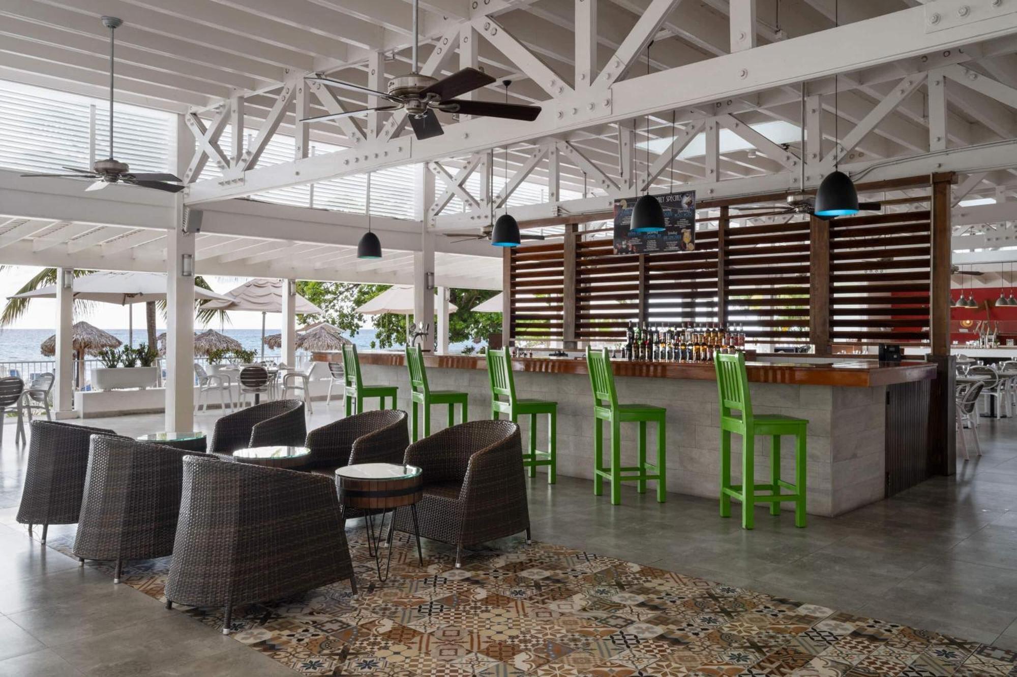 Grand Decameron Cornwall Beach, A Trademark All-Inclusive Resort Montego Bay Exteriér fotografie