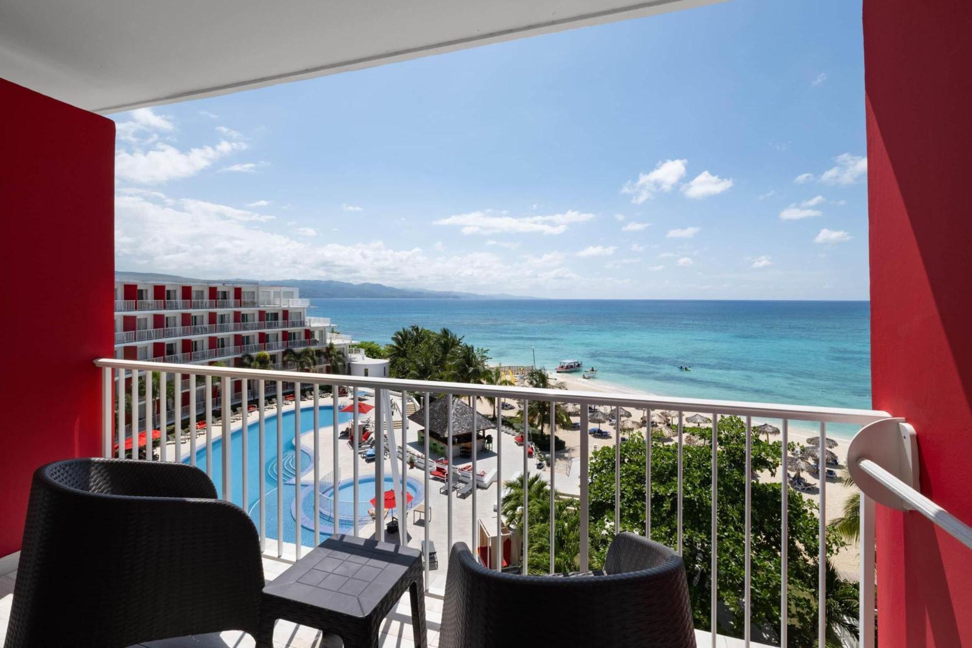 Grand Decameron Cornwall Beach, A Trademark All-Inclusive Resort Montego Bay Exteriér fotografie